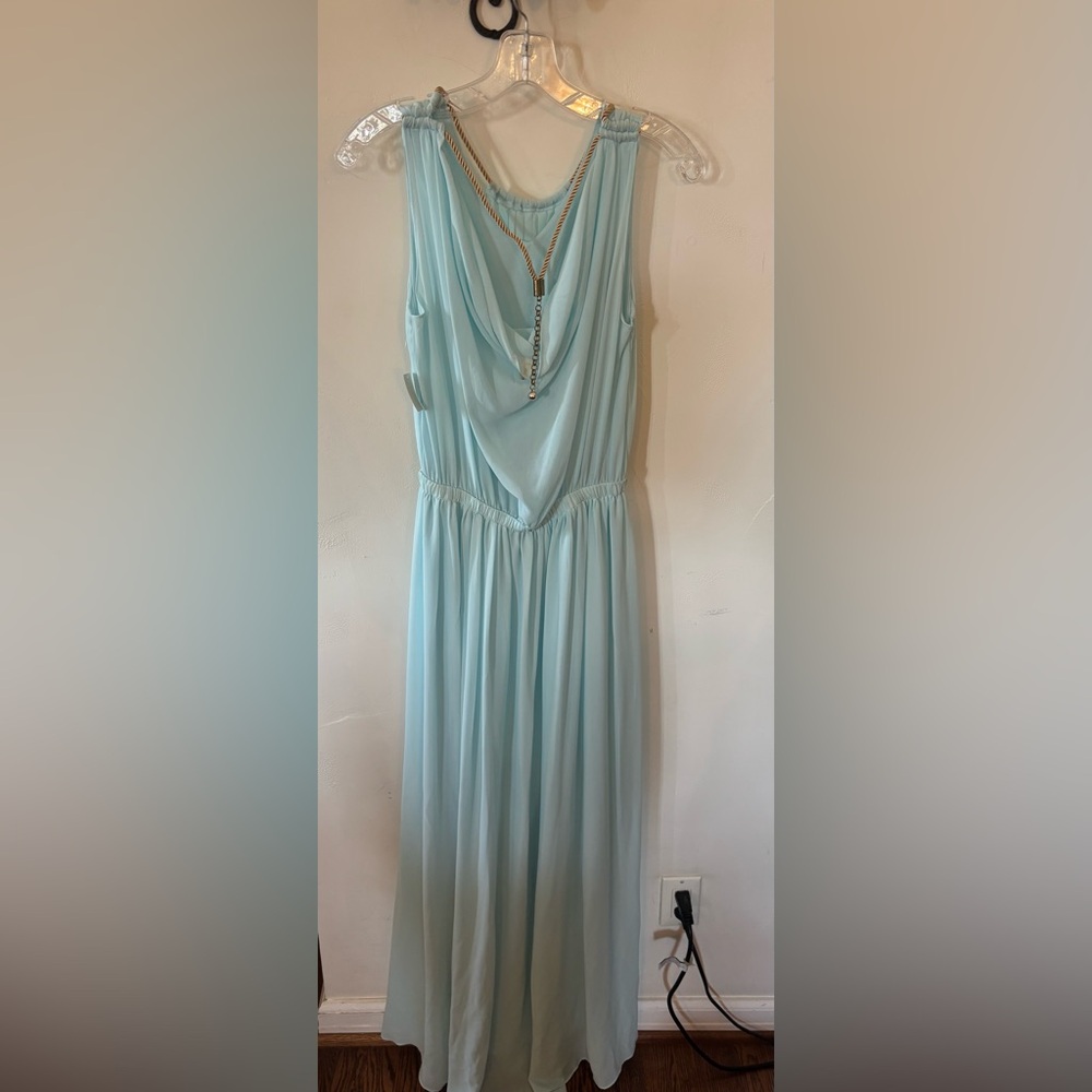 Elegant Light Blue Sleeveless Dress